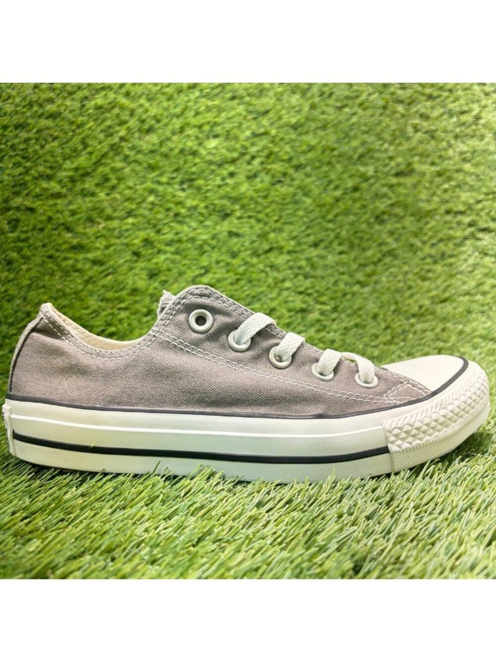 Converse Chuck Taylor All Star Low Womens Size 6 Gray Athletic Shoes Sneakers
